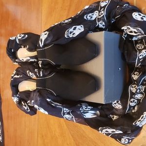 ♤Alexander McQueen Skull Scarf Heels
